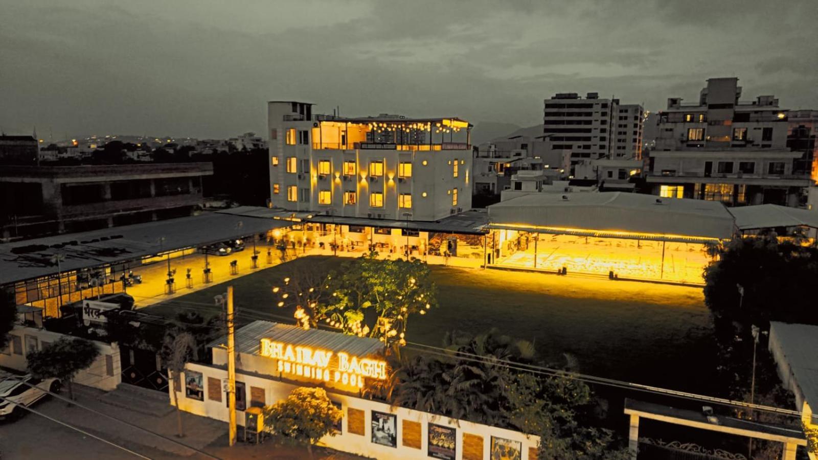 Hotel Bhairav Bagh With Swimming Pool Udajpur Exteriér fotografie